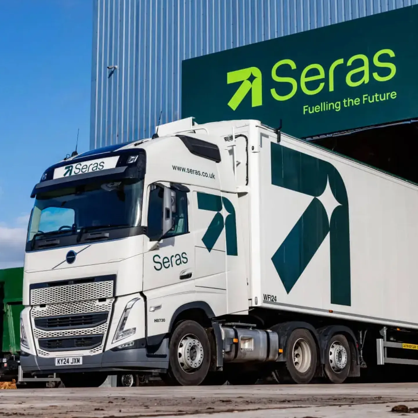 Seras-branded truck